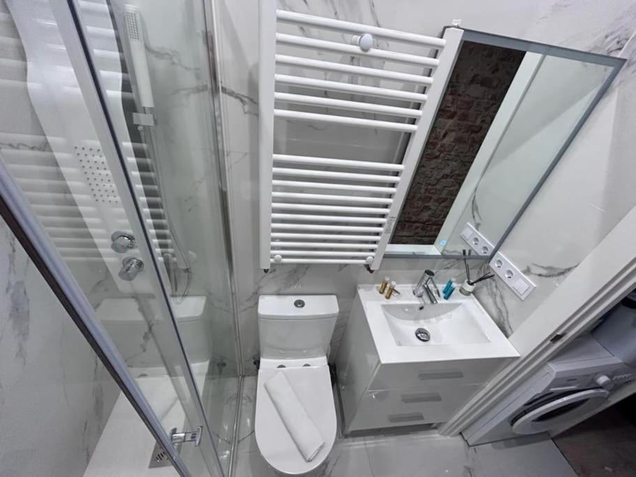 Cosy Family Flat Tetuan - Estrecho 3 People Bm225 Appartement Madrid